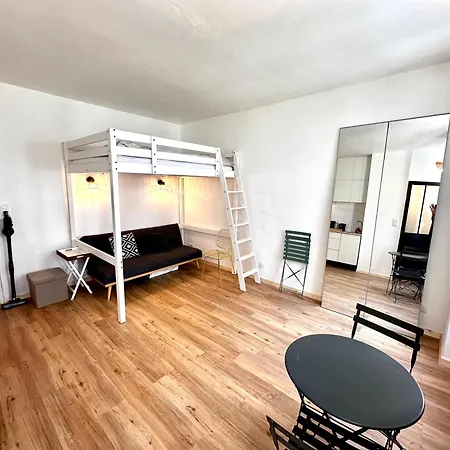 Sunny In The Heart Of 11eme Апартаменты Париж