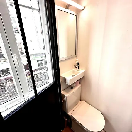 Apartment Sunny In The Heart Of 11eme